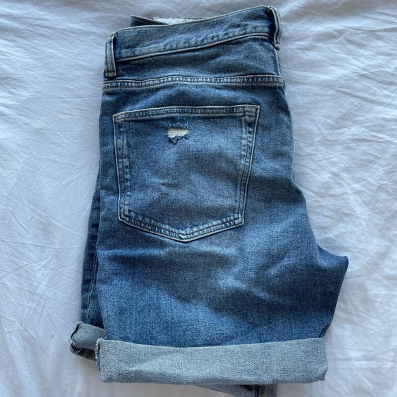 Distressed Jean short - Picture 3 of 4